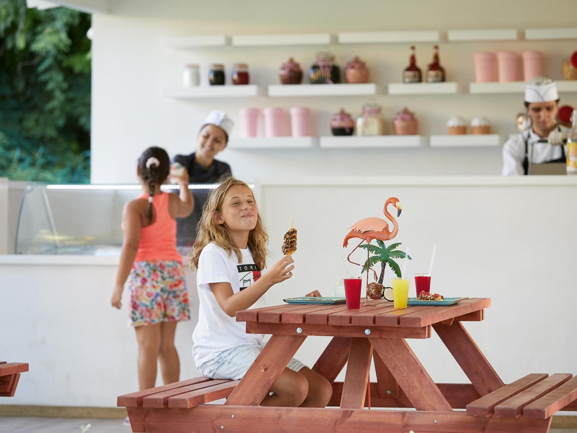 Grecotel Luxme Daphnila Bay (Adults Only) Dassia  Esterno foto